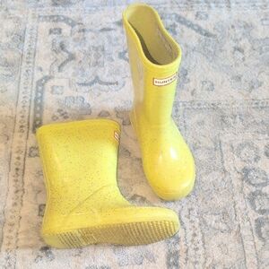 12 girl Hunter Starcloud Rain Boots Yellow Giant Glitter